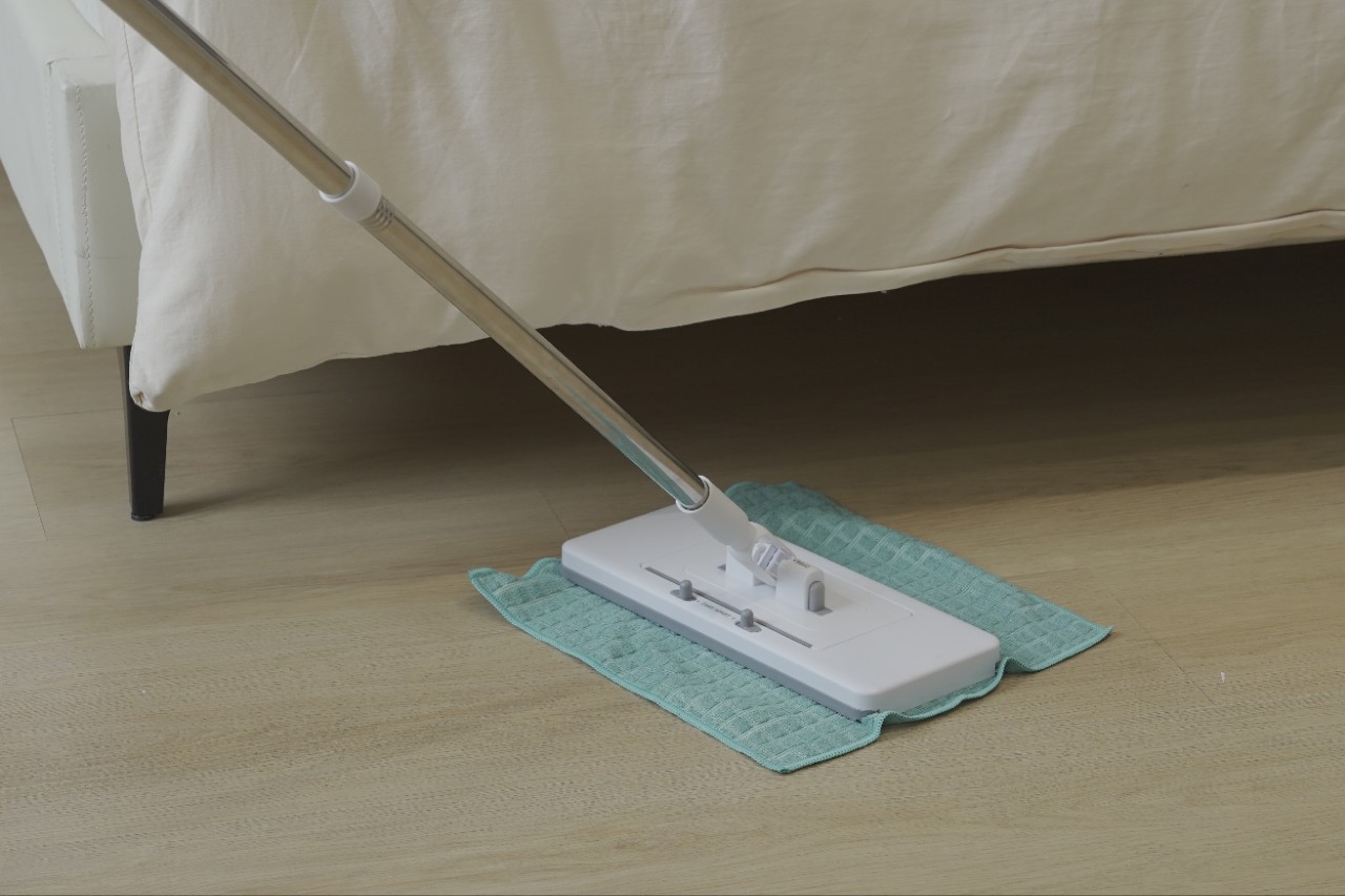 Hands-Free Automatic Clamping Mop, Wet Dry Dual Use, Multiple Sizes Lazy Mop,Two mop covers for one mop, turns one into two
